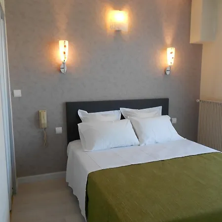 Hotell Aire De La Baie 2*