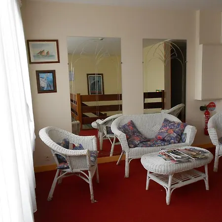 Hotell Aire De La Baie 2*